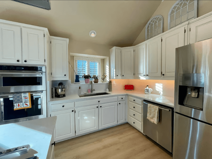 The kitchen at Dali House